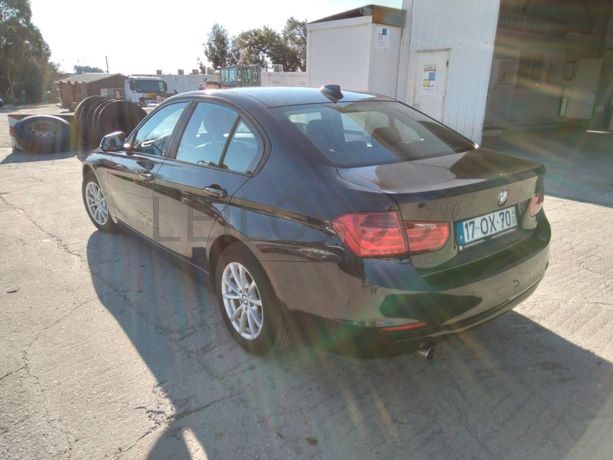 BMW 318D 2.0 · Ano 2014