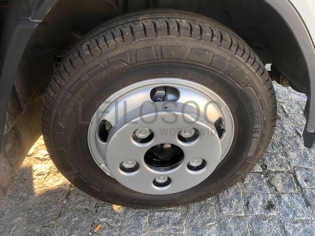 Mitsubishi Canter · Ano 2006