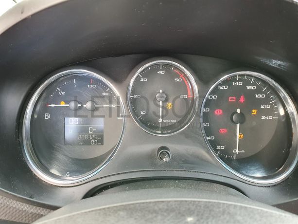 Seat Leon 1.9 TDI · Ano 2010