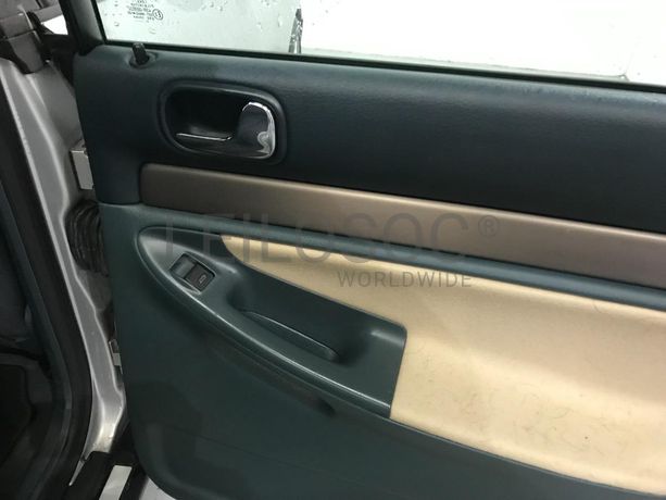 Audi A4 1.9 TDI · Ano 2000