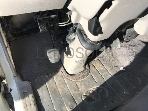 Toyota Dyna 2.5 D4D · Ano 2005