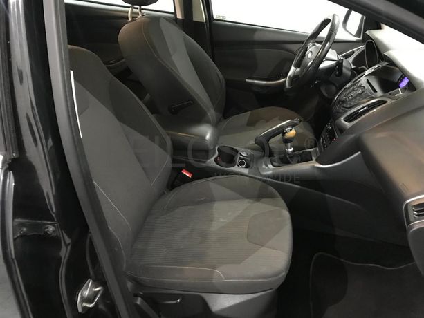 Ford Focus 1.6TDCI · Ano 2011