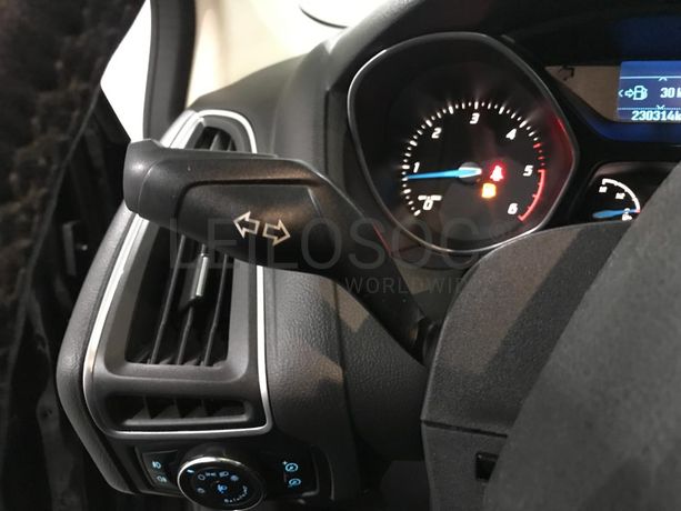 Ford Focus 1.6TDCI · Ano 2011