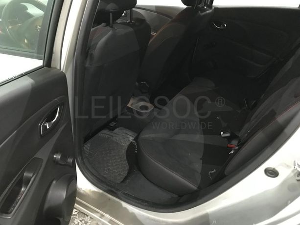 Renault Clio 1.5 DCI · Ano 2014