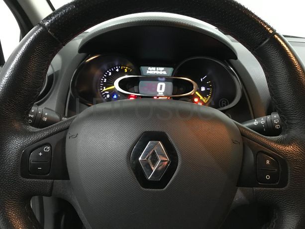 Renault Clio 1.5 DCI · Ano 2014