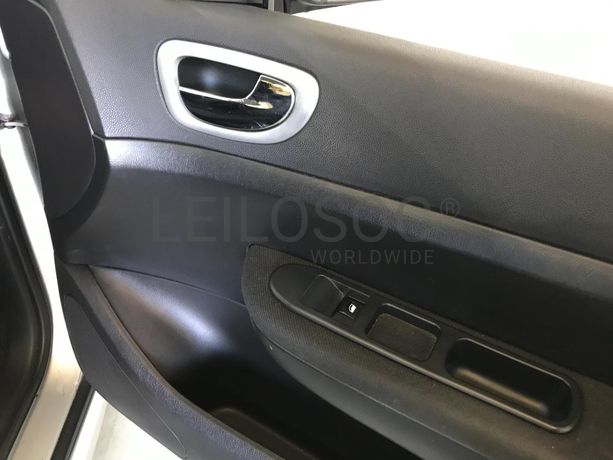 Peugeot 307 1.4 HDI · Ano 2005