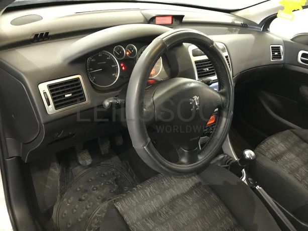 Peugeot 307 1.4 HDI · Ano 2005