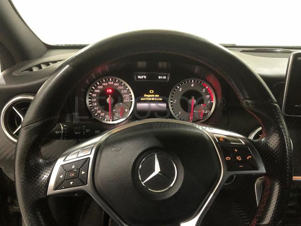 Mercedes-Benz Classe A 200 CDI· Ano 2014