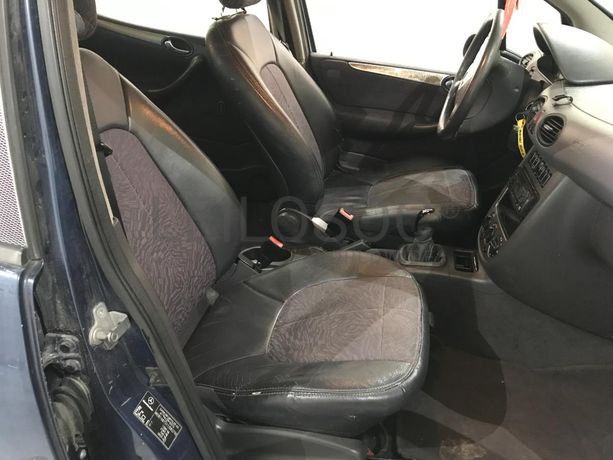 Mercedes-Benz A140 1.4 · Ano 2002