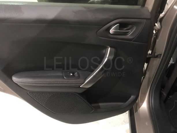 Peugeot 2008 1.6HDI · Ano 2014