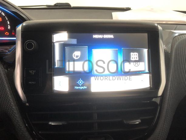 Peugeot 2008 1.6HDI · Ano 2014