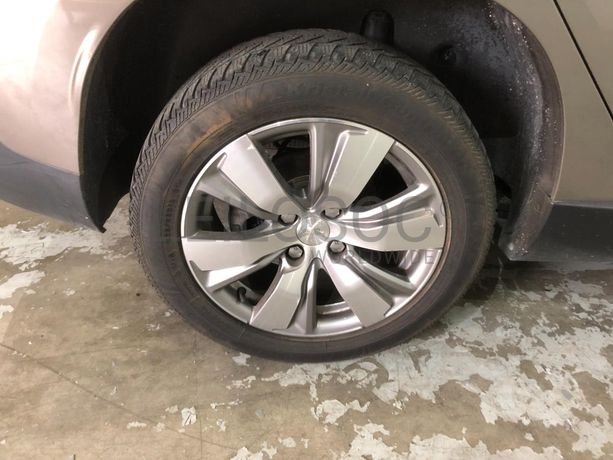 Peugeot 2008 1.6HDI · Ano 2014