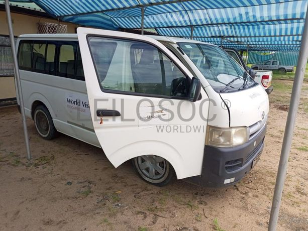 Toyota Hiace ·