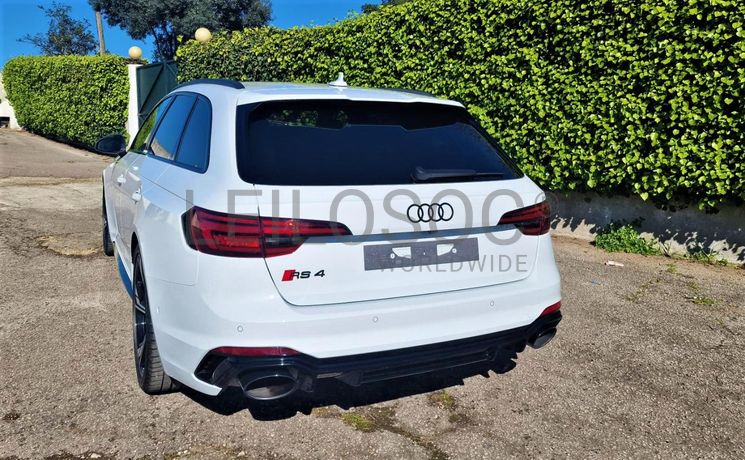 Audi RS4 Avant Quattro triptronic
