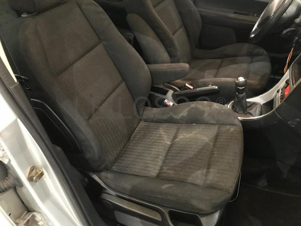 Peugeot 307 SW 1.6 HDI · Ano 2006