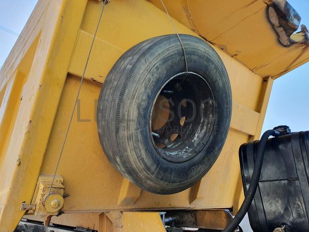 Volvo FH12 380 (8x4) Basculante · Ano 1998