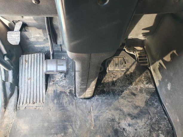 Volvo FH12 380 (8x4) Basculante · Ano 1998