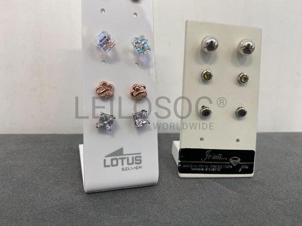 Brincos em prata e outros materiais