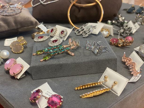 Brincos em prata e outros materiais