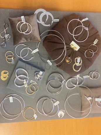 Brincos em prata e outros materiais