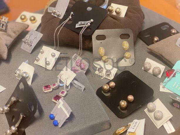 Brincos em prata e outros materiais