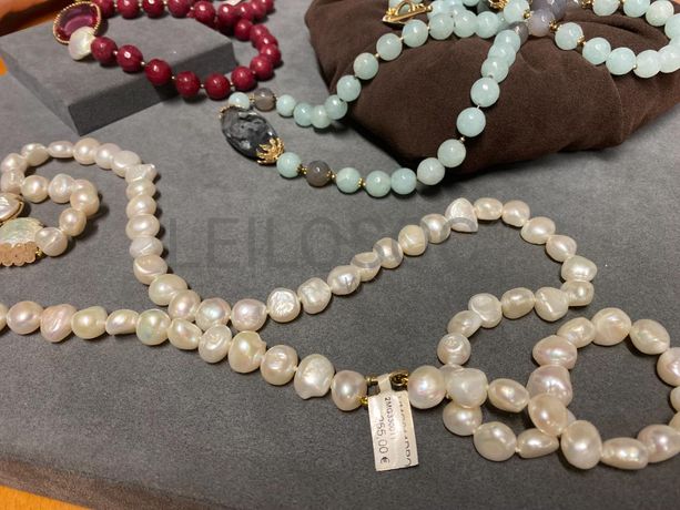 Fios de Prata e Outros Materiais