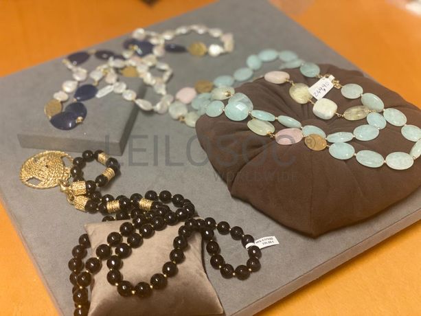 Fios de Prata e Outros Materiais