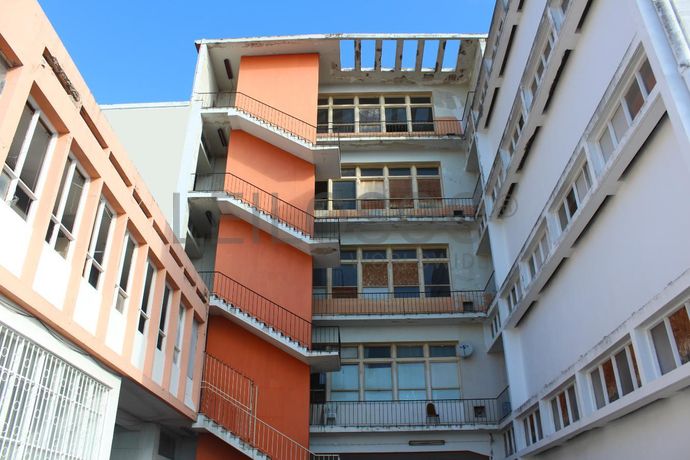 Unidade Industrial + Terreno · Vila Franca de Xira