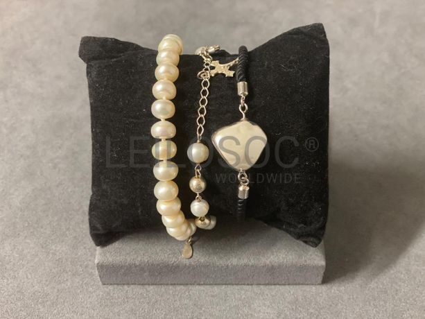 Pulseiras em prata e outros materiais