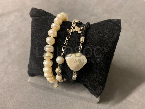 Pulseiras em prata e outros materiais