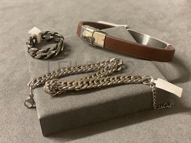 Pulseiras + Anel em prata e outros materiais