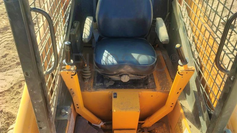 Mini Pá Carregadora Ausa Mustang 2040