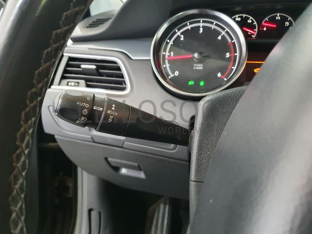 Peugeot 508 SW 1.6 HDI · Ano 2012