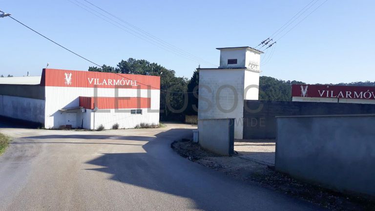 Armazéns + Lote para Construção + Terrenos · Ourém