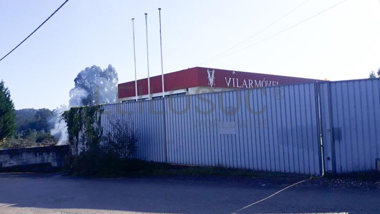 Armazéns + Lote para Construção + Terrenos · Ourém