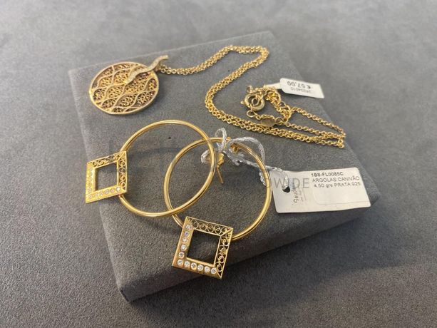 Par de Brincos em Filigrana + Fios