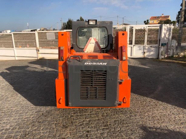 Mini Pá Carregadora Doosan 450 PLUS · Ano 2006