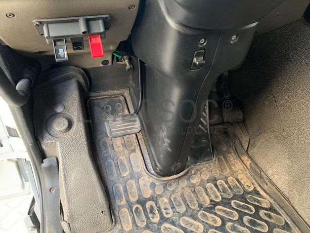 DAF CF 75.360 Tribasculante com Grua · Ano 2007