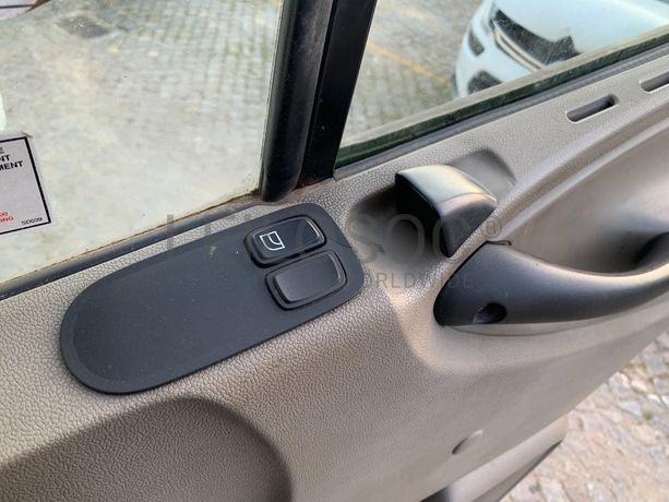 DAF CF 75.360 Tribasculante com Grua · Ano 2007