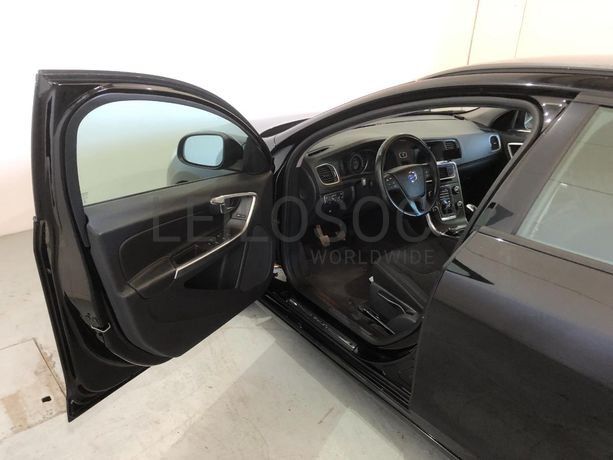 Volvo V60 · Ano 2016