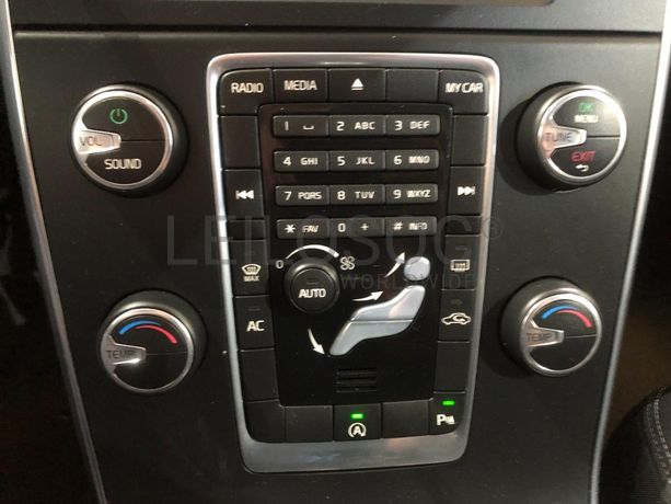 Volvo V60 · Ano 2016