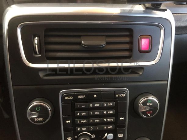 Volvo V60 · Ano 2016