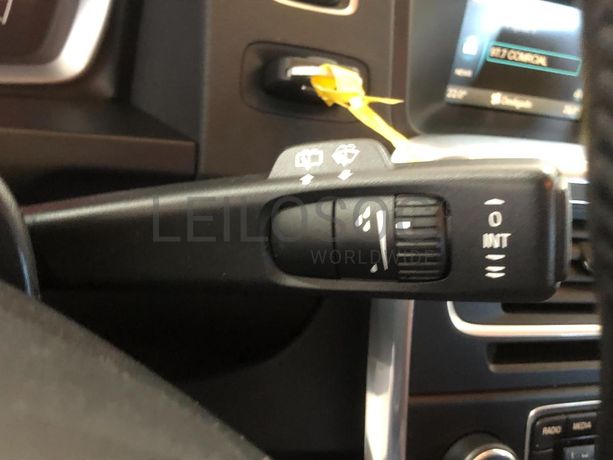 Volvo V60 · Ano 2016