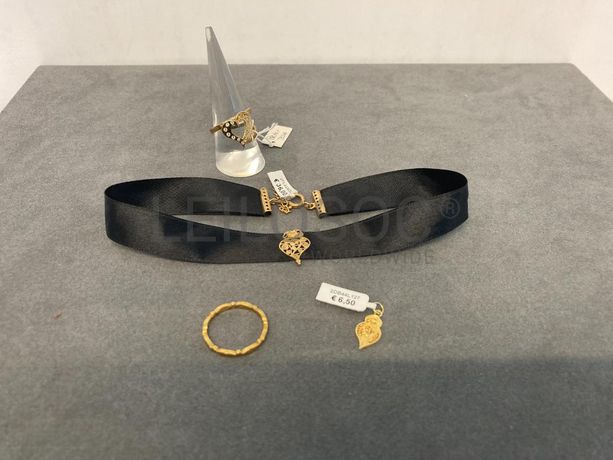 Anéis + Colar + Medalha