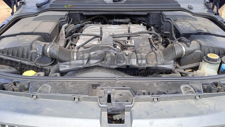 Range Rover Supercharged Sport ·