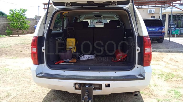 Chevrolet Suburban ·