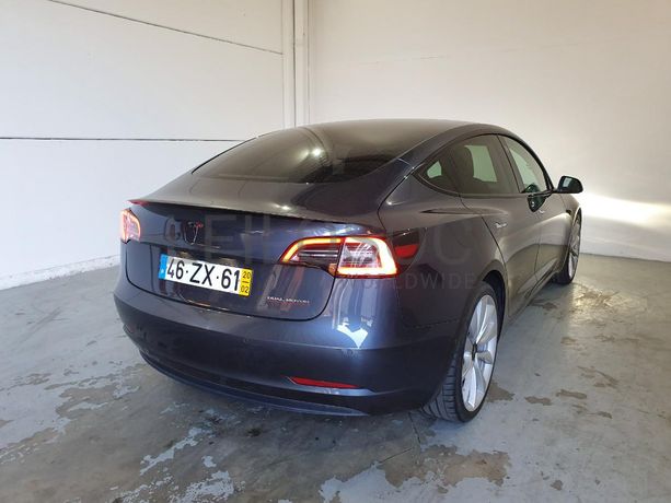 Tesla Model 3 Elétrico · Ano 2020