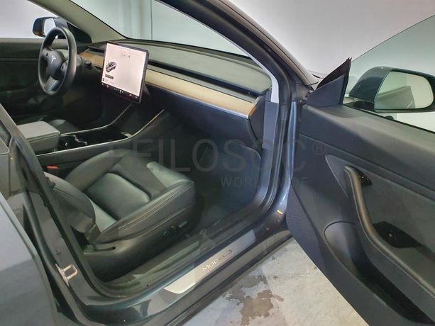 Tesla Model 3 Elétrico · Ano 2020