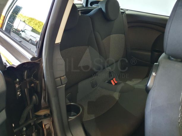 Mini Clubman 1.6 D · Ano 2013