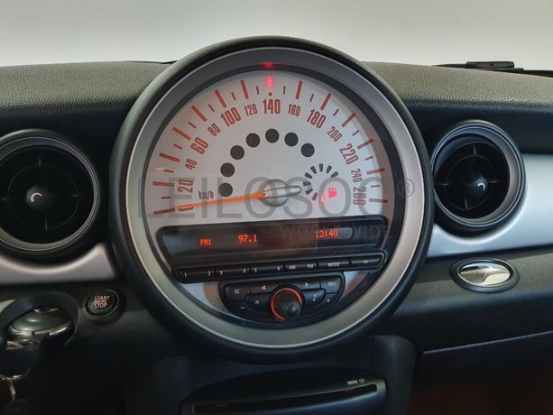 Mini Clubman 1.6 D · Ano 2013